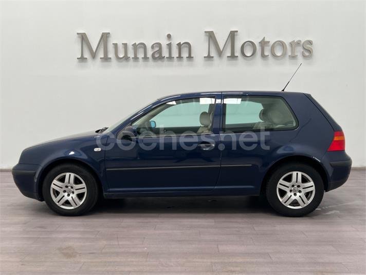 VOLKSWAGEN Golf 1.6 Highline 3p.