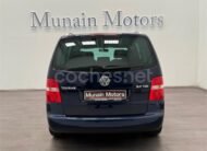 VOLKSWAGEN Touran 2.0 TDI Highline 5p.