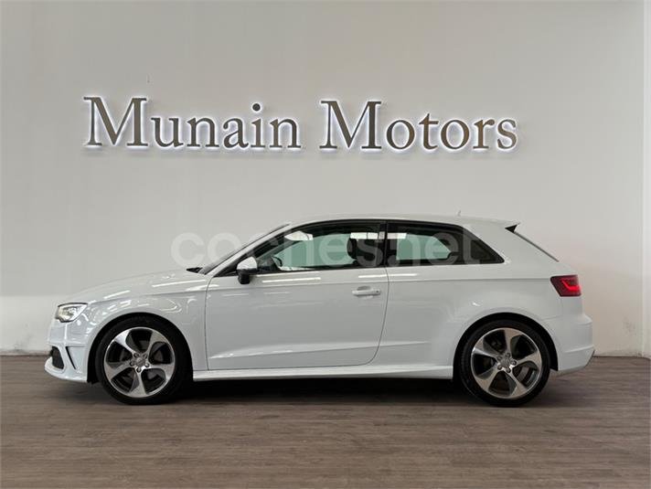 AUDI A3 1.6 TDI clean d S line edition